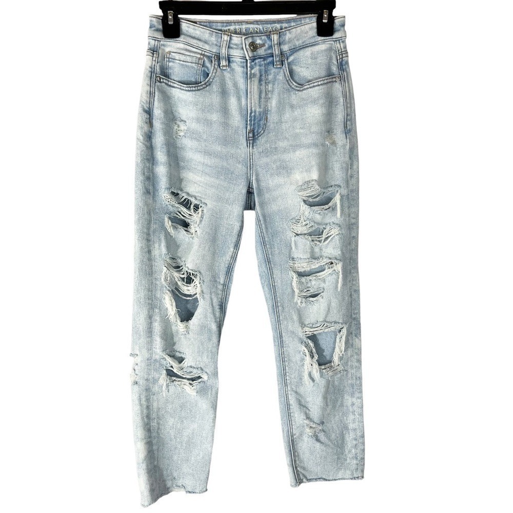 American Eagle Light Wash Distressed Blue‎ Mom Jean 0 Short Grunge Festival